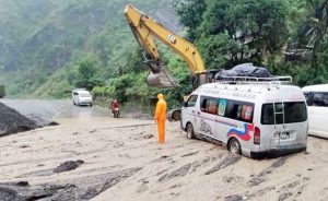 बीपी राजमार्ग पुन: सञ्चालनमा