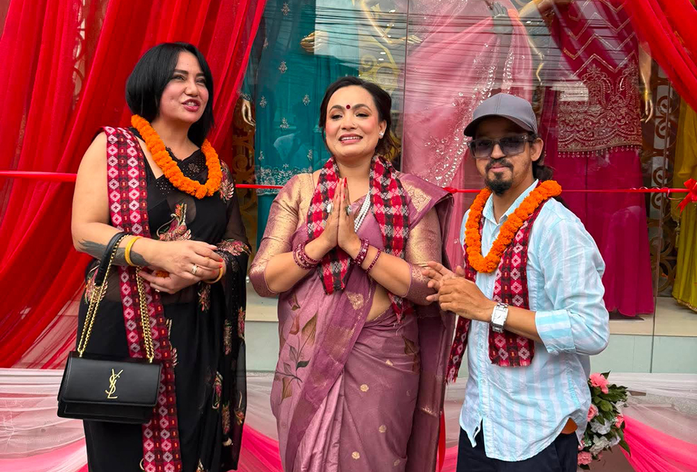 ग्वार्कोमा  ‘ऊँ पहिरन’को नयाँ शाखा सञ्चालन, पूजा र इकुले गरे उद्घाटन