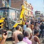 जनकपुरमा चल्यो डोजर, पोखरीको अतिक्रमण खाली गराइँदै